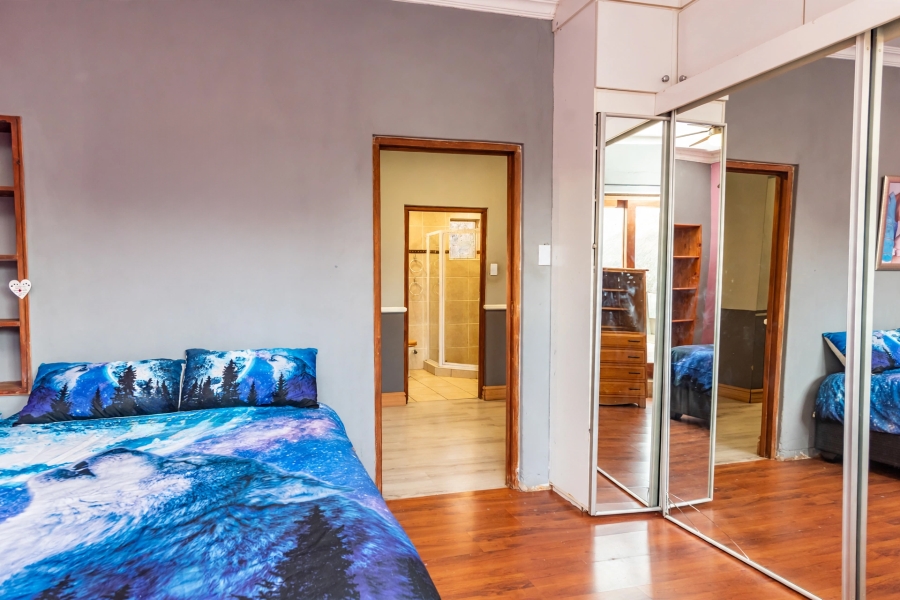 5 Bedroom Property for Sale in Clubview Gauteng