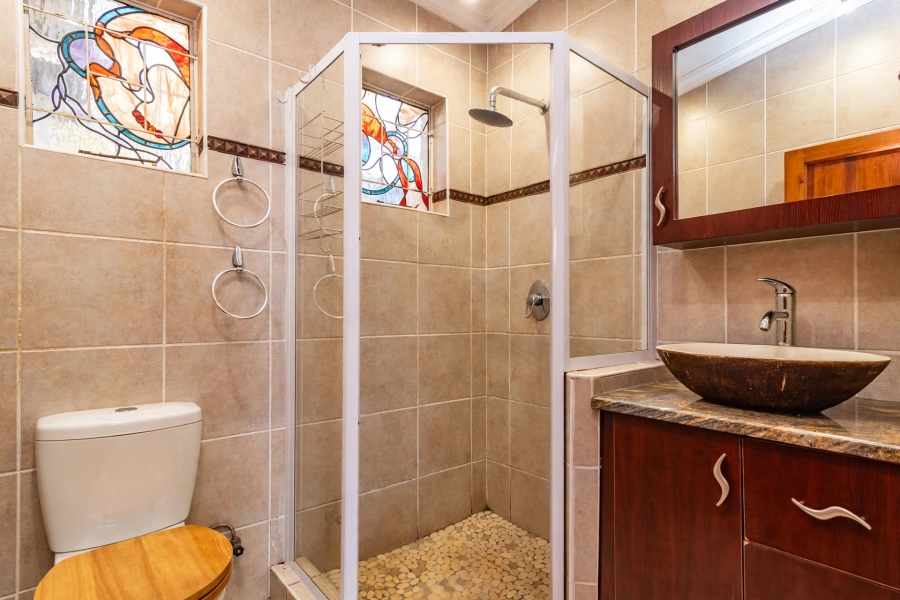 5 Bedroom Property for Sale in Clubview Gauteng