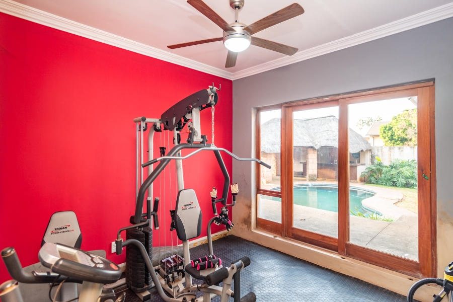 5 Bedroom Property for Sale in Clubview Gauteng