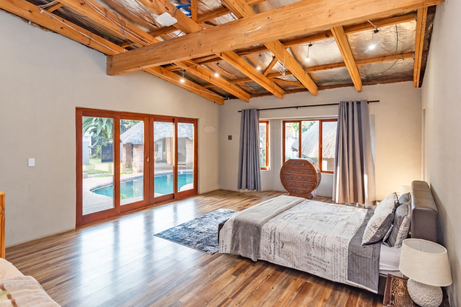 5 Bedroom Property for Sale in Clubview Gauteng