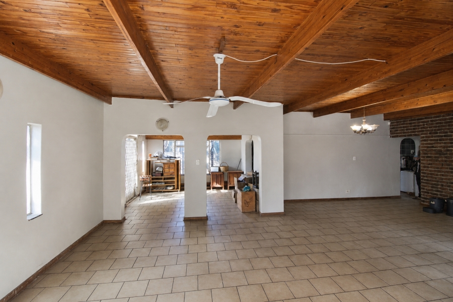 6 Bedroom Property for Sale in Wonderboom South Gauteng