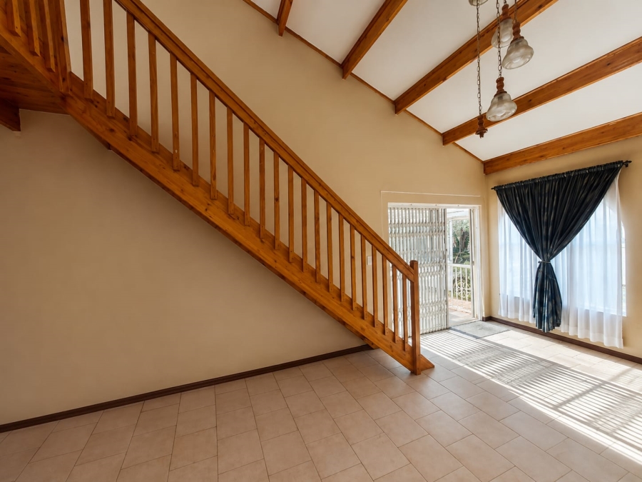 To Let 4 Bedroom Property for Rent in Golf Park Gauteng