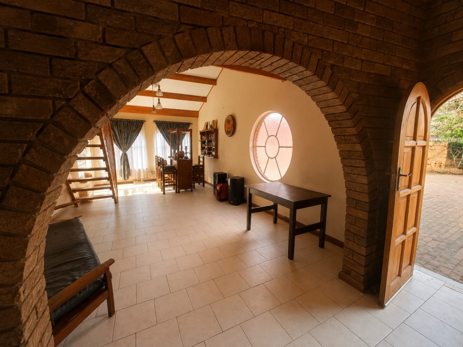 To Let 4 Bedroom Property for Rent in Golf Park Gauteng