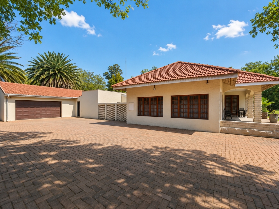 4 Bedroom Property for Sale in Three Rivers Gauteng