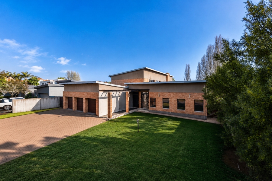 4 Bedroom Property for Sale in Silverwoods Country Estate Gauteng