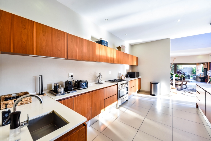 4 Bedroom Property for Sale in Silverwoods Country Estate Gauteng