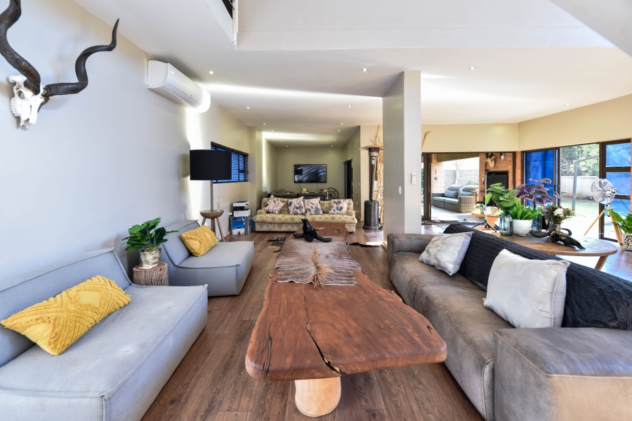 4 Bedroom Property for Sale in Silverwoods Country Estate Gauteng