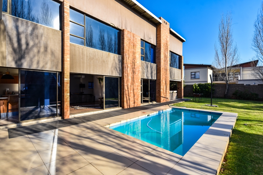 4 Bedroom Property for Sale in Silverwoods Country Estate Gauteng