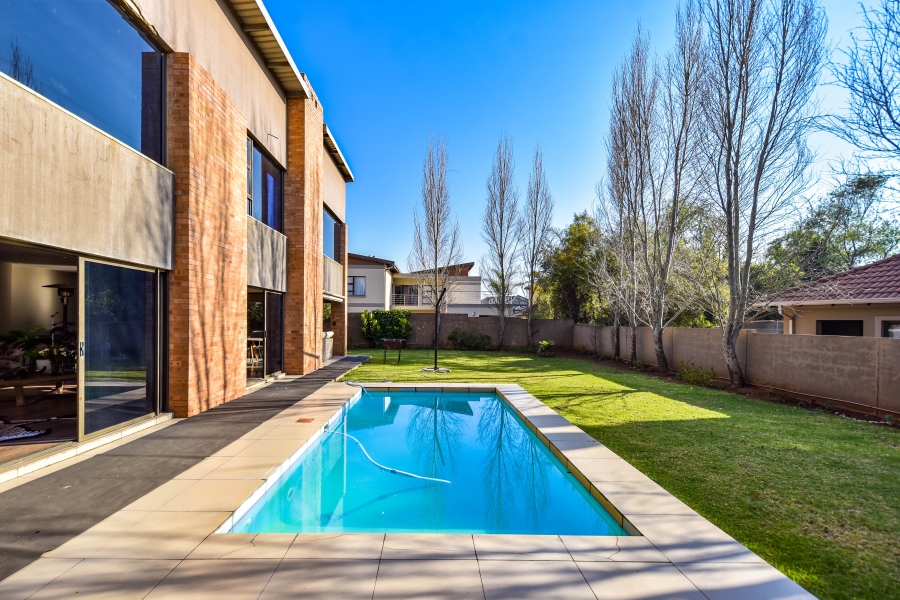 4 Bedroom Property for Sale in Silverwoods Country Estate Gauteng