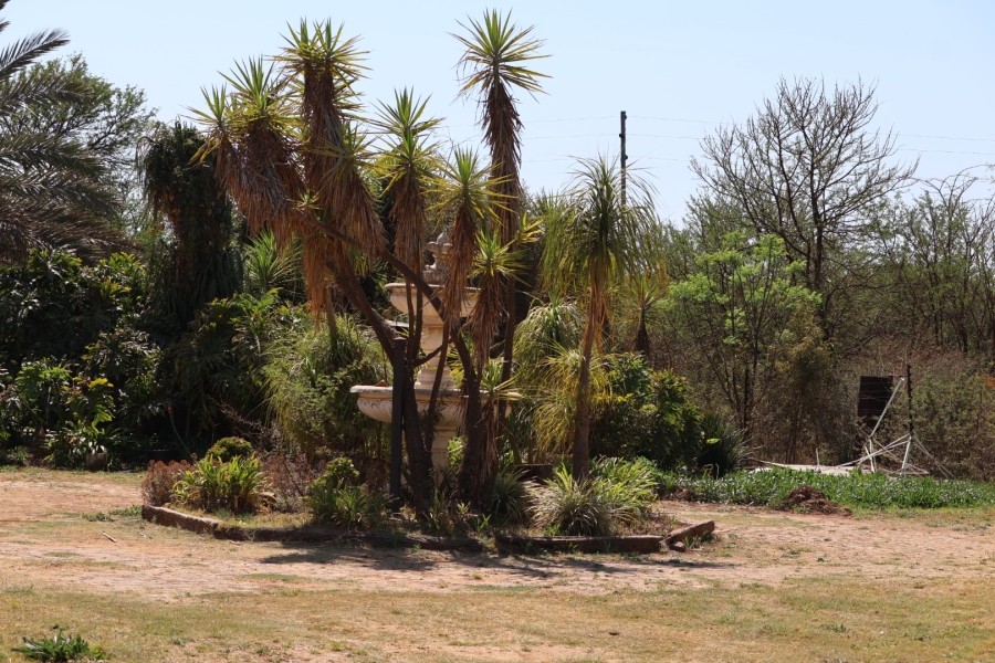 5 Bedroom Property for Sale in Kameelfontein Gauteng