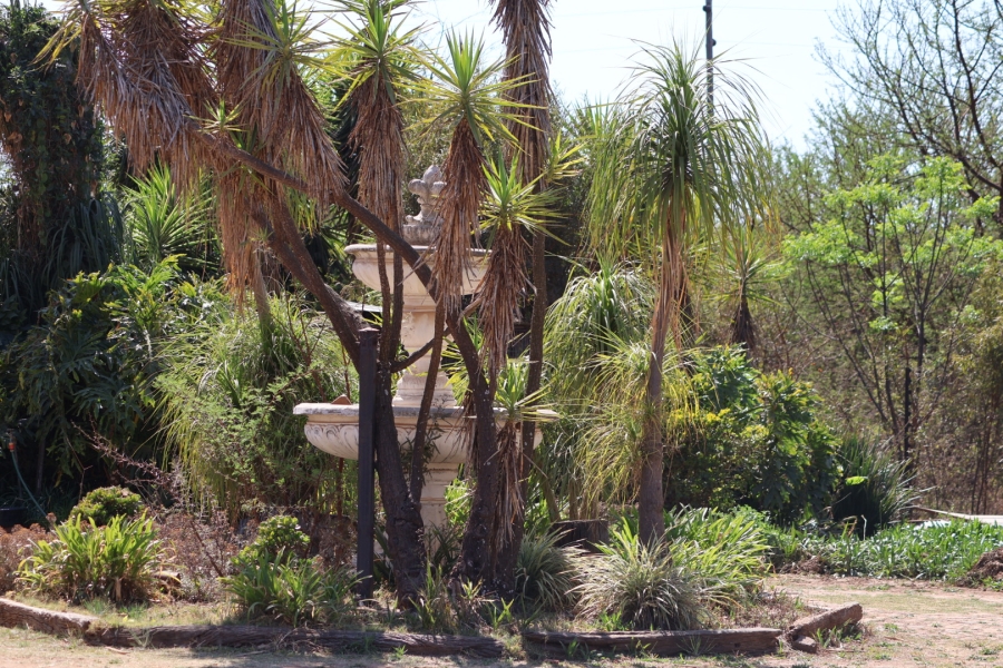 5 Bedroom Property for Sale in Kameelfontein Gauteng