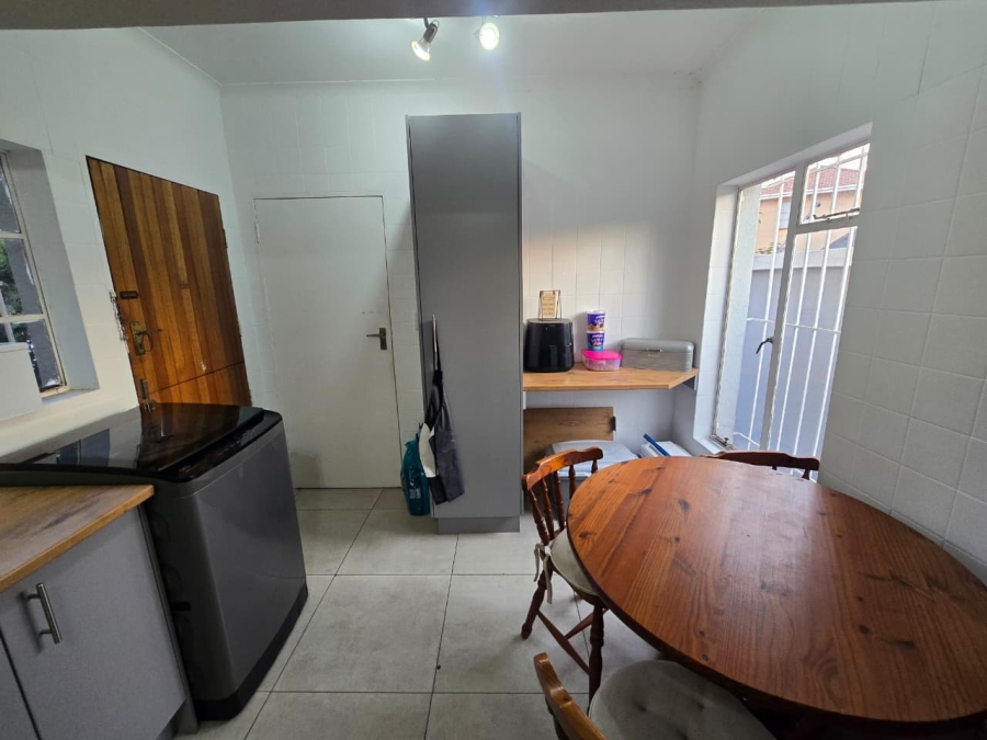 To Let 2 Bedroom Property for Rent in Three Rivers Proper Gauteng