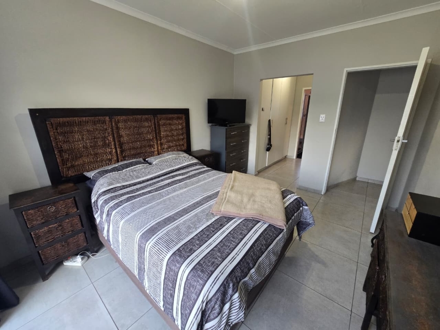 To Let 2 Bedroom Property for Rent in Three Rivers Proper Gauteng
