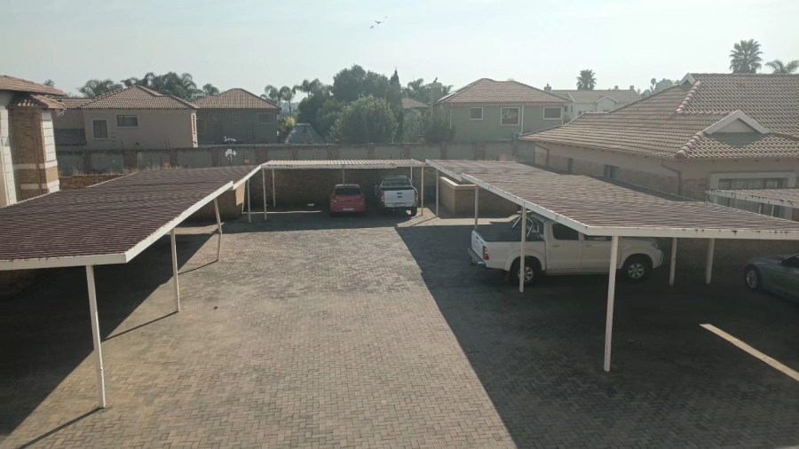 2 Bedroom Property for Sale in Sonneveld Gauteng