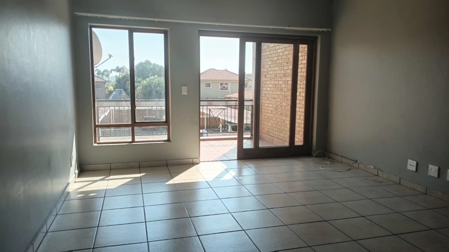 2 Bedroom Property for Sale in Sonneveld Gauteng