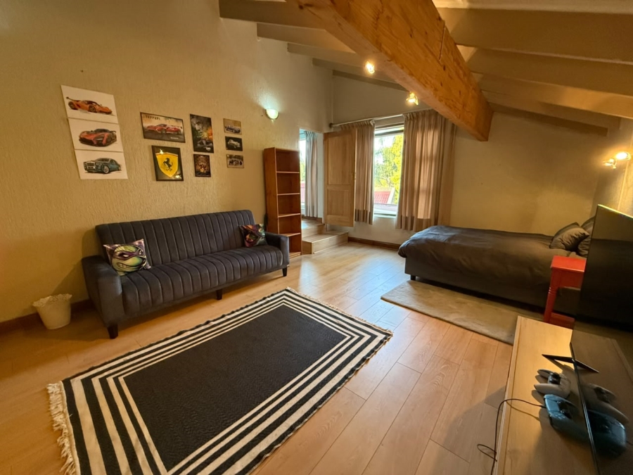 6 Bedroom Property for Sale in Sunward Park Gauteng