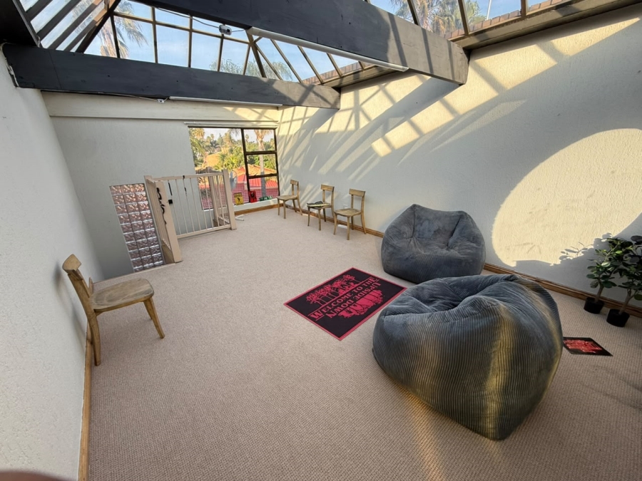 6 Bedroom Property for Sale in Sunward Park Gauteng