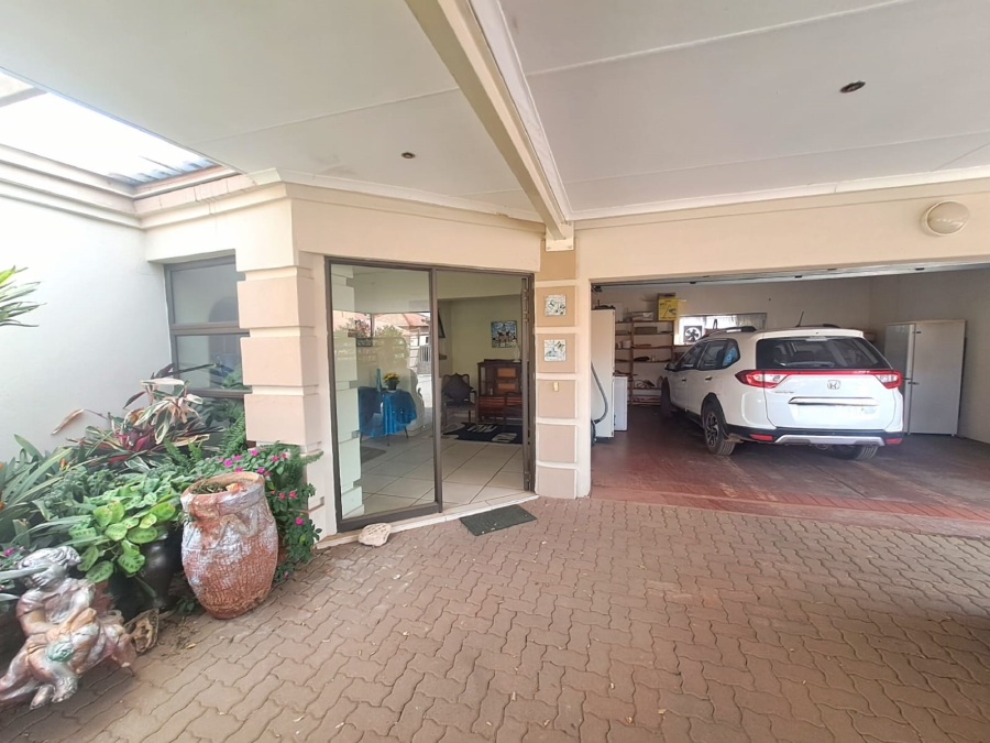 To Let 3 Bedroom Property for Rent in Arcon Park Gauteng
