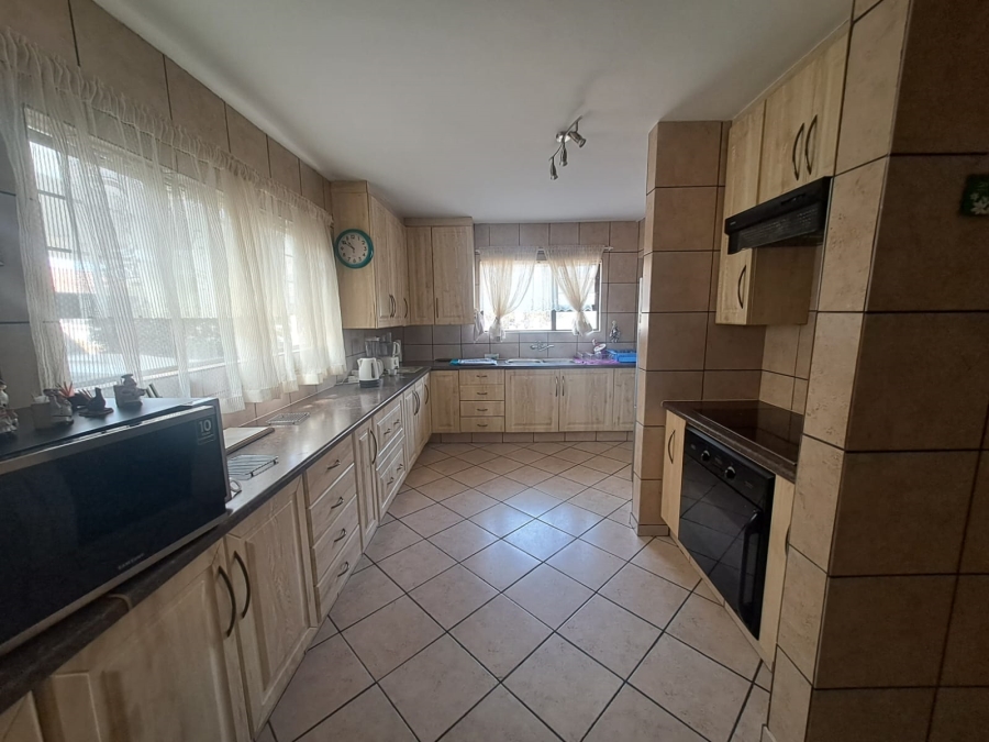 To Let 3 Bedroom Property for Rent in Arcon Park Gauteng