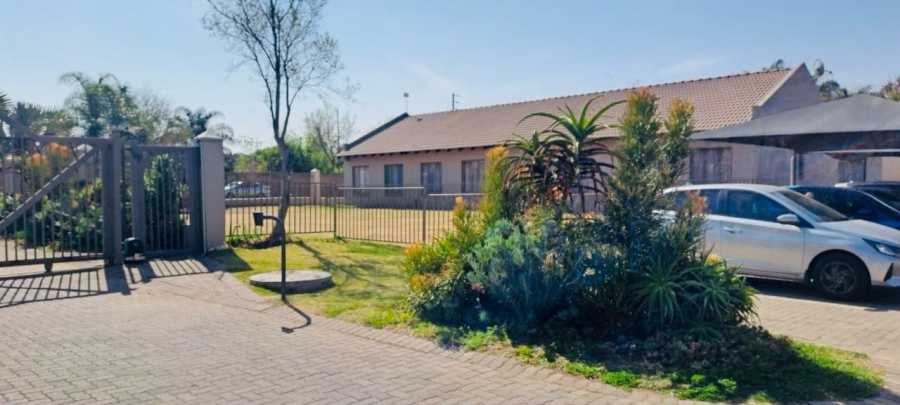 2 Bedroom Property for Sale in Eldorette Gauteng
