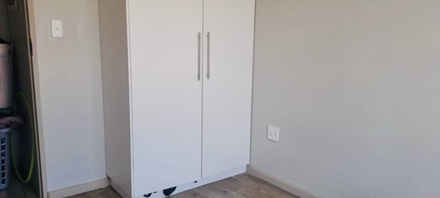 2 Bedroom Property for Sale in Eldorette Gauteng