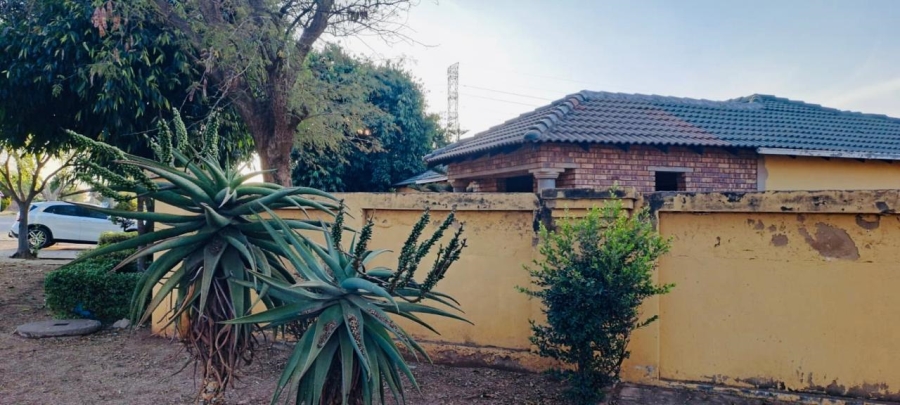 3 Bedroom Property for Sale in Kirkney Gauteng