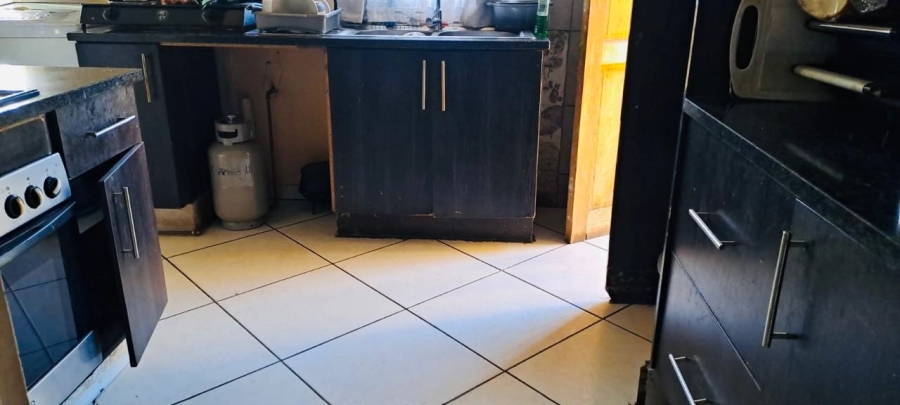 3 Bedroom Property for Sale in Kirkney Gauteng
