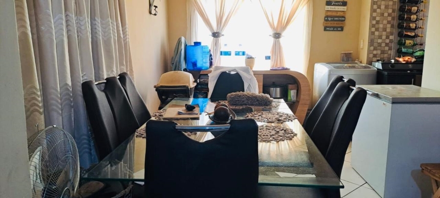 3 Bedroom Property for Sale in Kirkney Gauteng