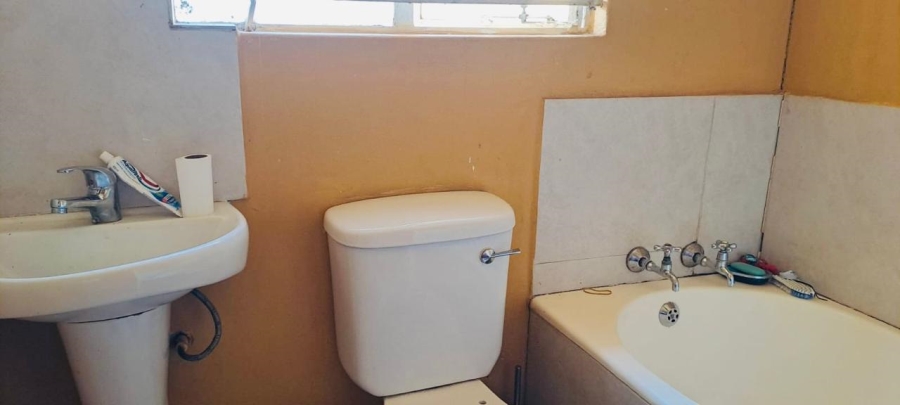 3 Bedroom Property for Sale in Kirkney Gauteng