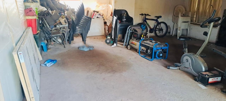 3 Bedroom Property for Sale in Kirkney Gauteng
