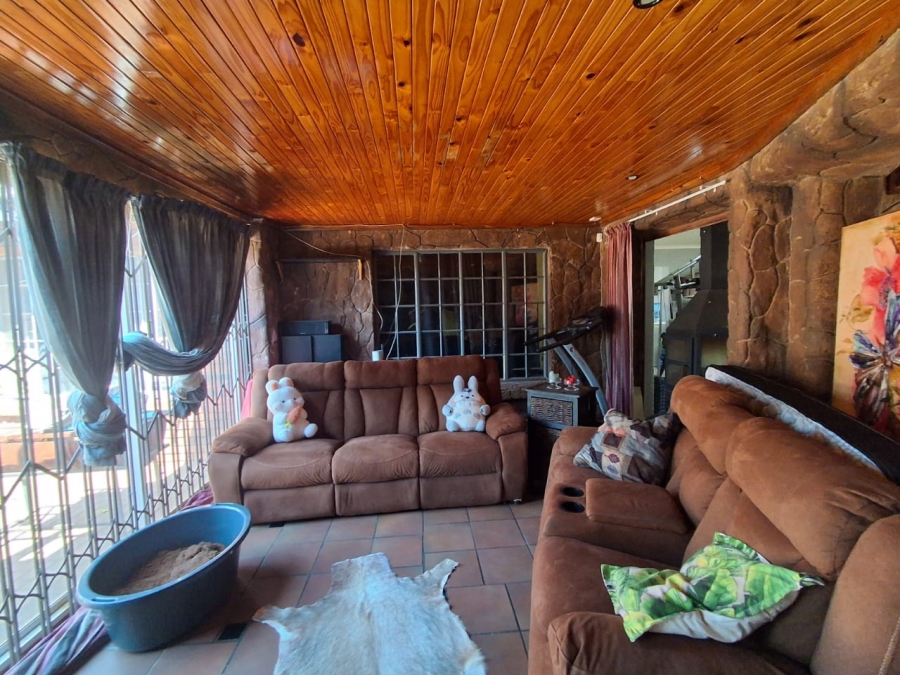 3 Bedroom Property for Sale in Eike Park Gauteng