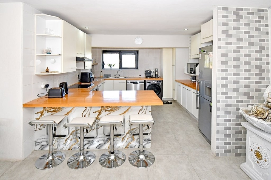 2 Bedroom Property for Sale in Northcliff Gauteng
