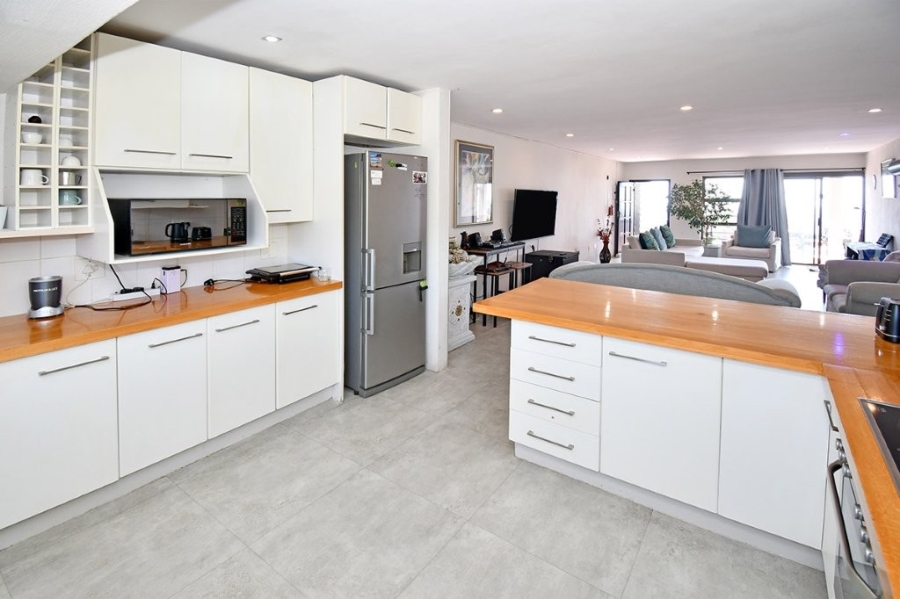 2 Bedroom Property for Sale in Northcliff Gauteng