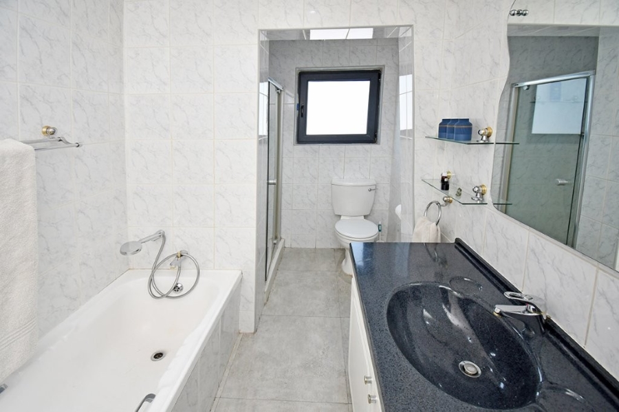 2 Bedroom Property for Sale in Northcliff Gauteng