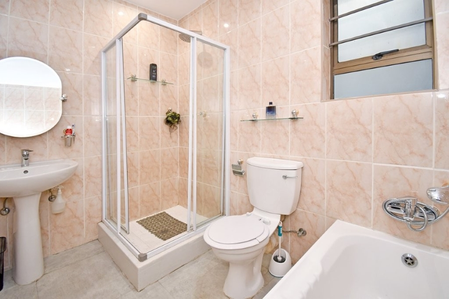 2 Bedroom Property for Sale in Northcliff Gauteng