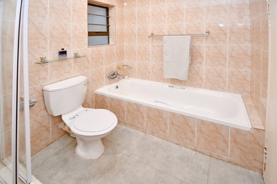 2 Bedroom Property for Sale in Northcliff Gauteng