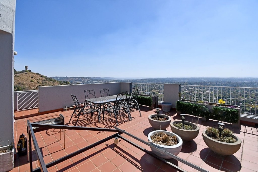 2 Bedroom Property for Sale in Northcliff Gauteng