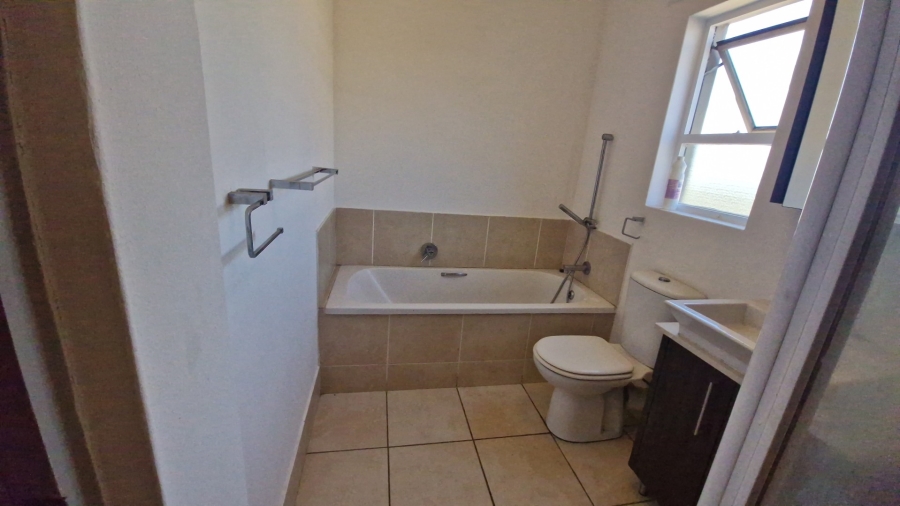 1 Bedroom Property for Sale in Lonehill Gauteng