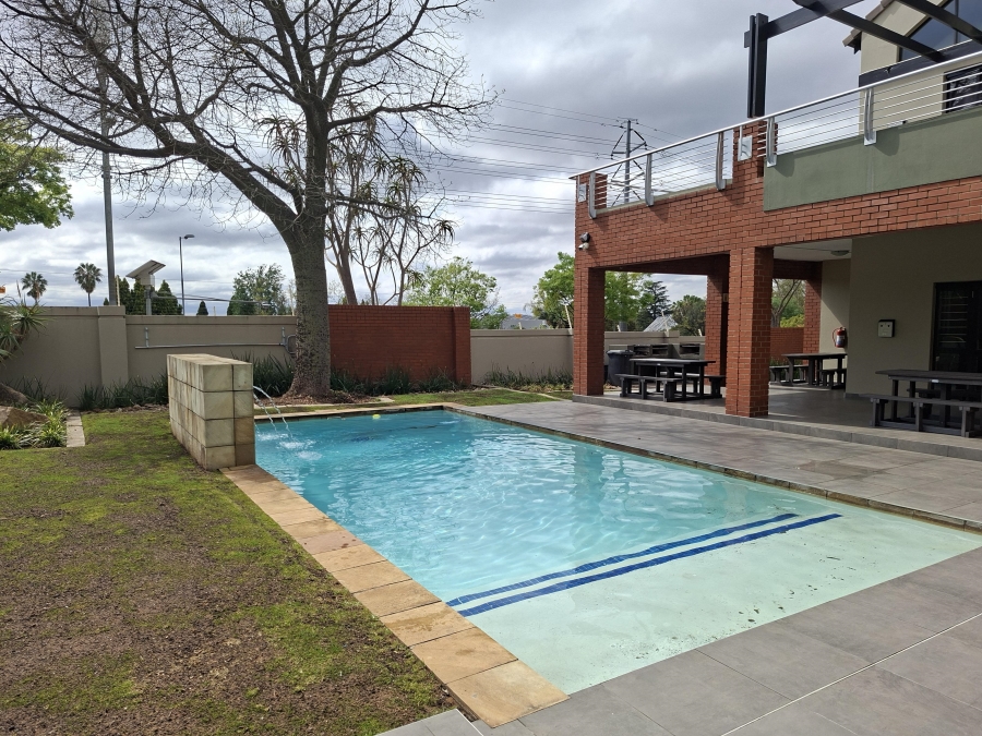 1 Bedroom Property for Sale in Lonehill Gauteng