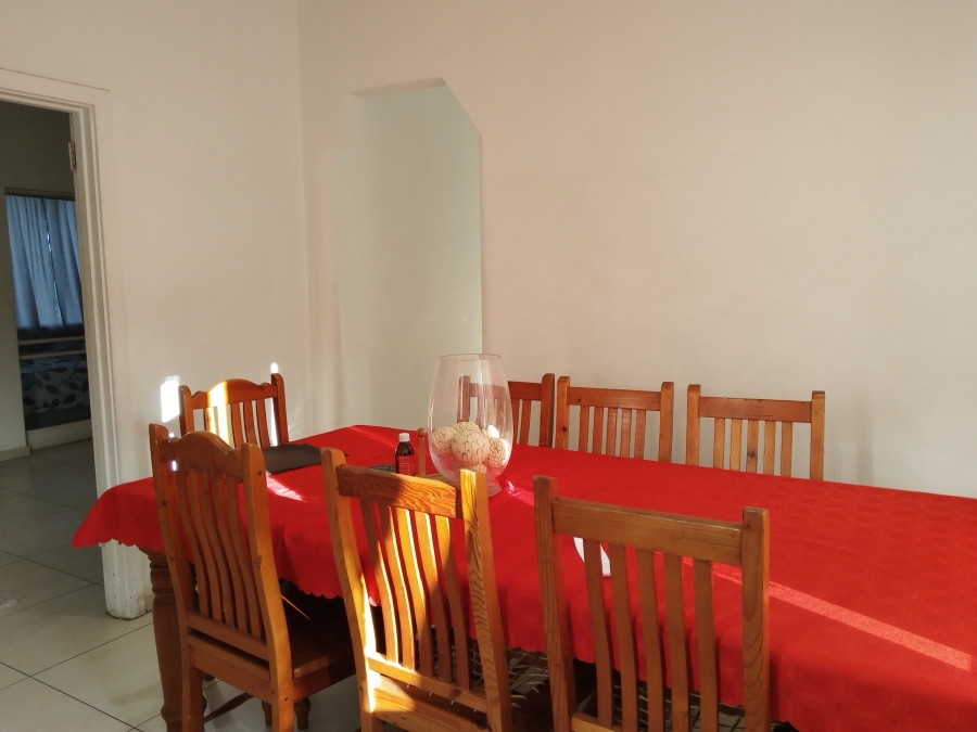 2 Bedroom Property for Sale in Cyrildene Gauteng