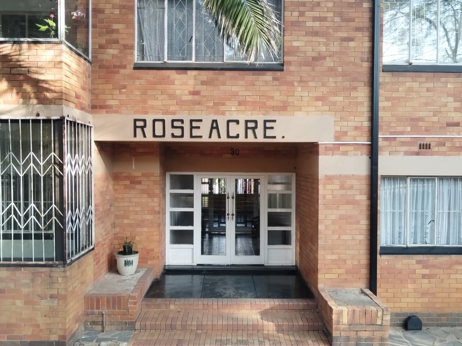 2 Bedroom Property for Sale in Cyrildene Gauteng