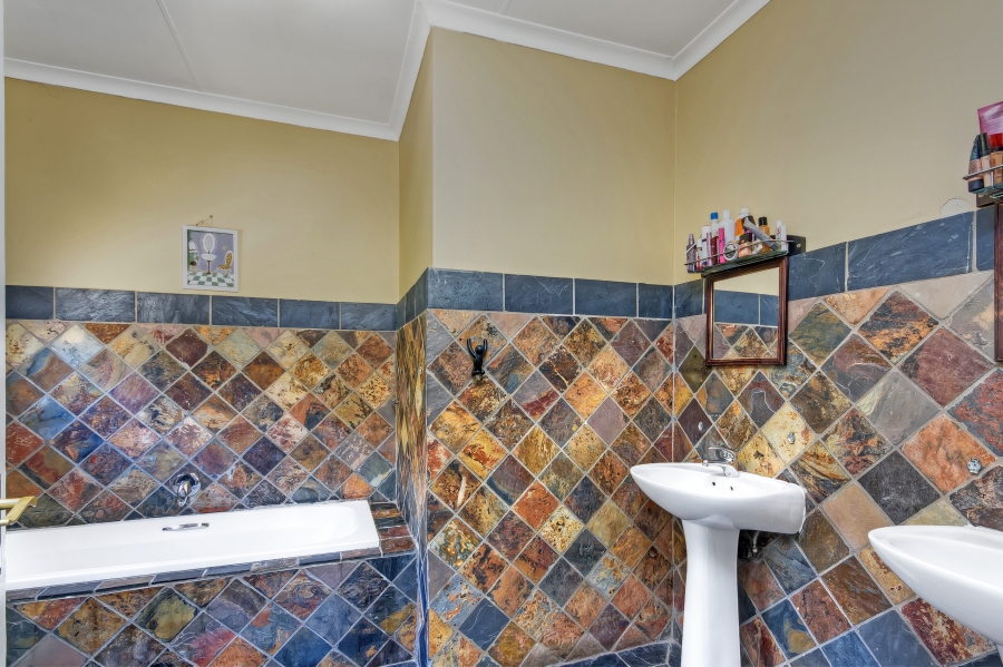 3 Bedroom Property for Sale in Beverley Gauteng