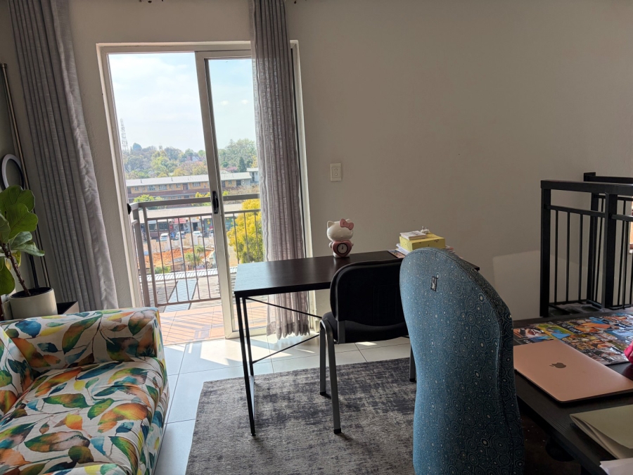 2 Bedroom Property for Sale in Linden Gauteng
