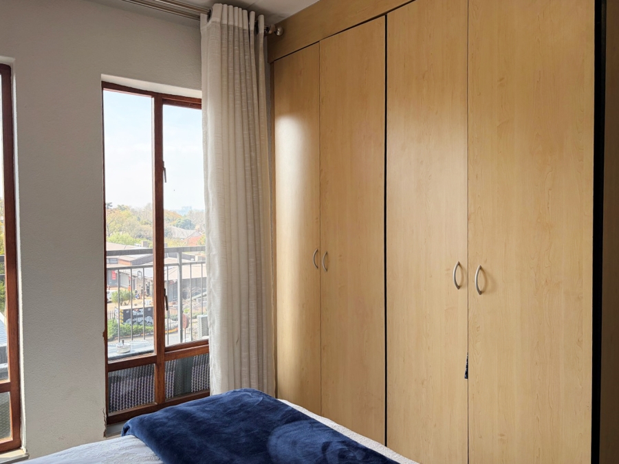 2 Bedroom Property for Sale in Linden Gauteng