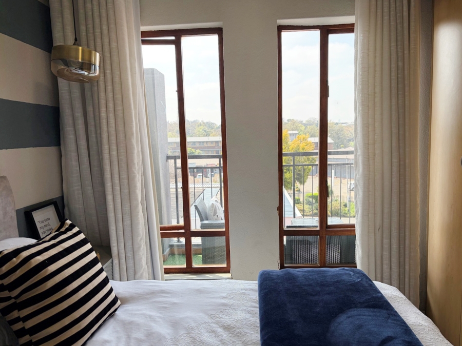 2 Bedroom Property for Sale in Linden Gauteng