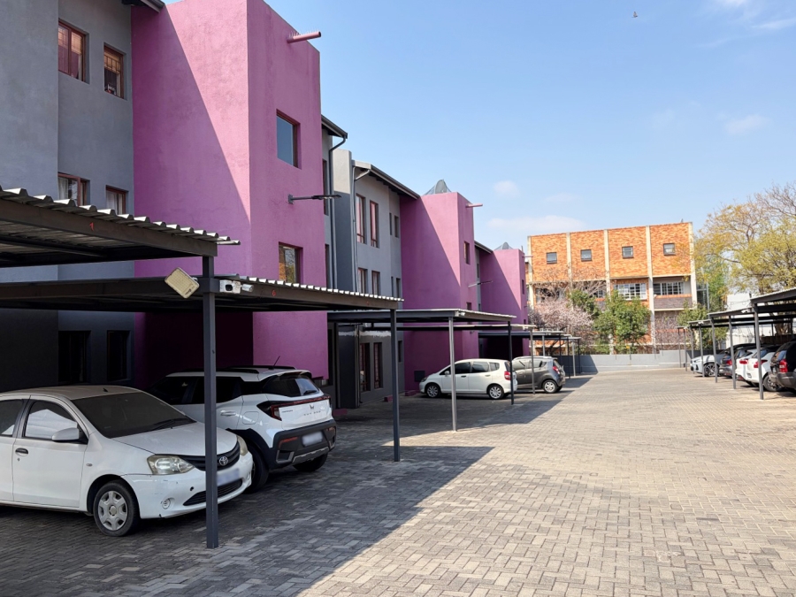 2 Bedroom Property for Sale in Linden Gauteng