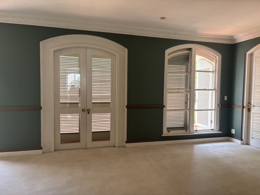 To Let 4 Bedroom Property for Rent in Atholl Gauteng