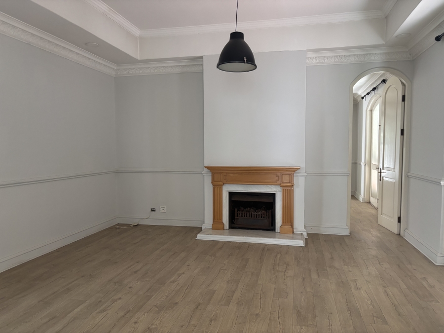 To Let 4 Bedroom Property for Rent in Atholl Gauteng