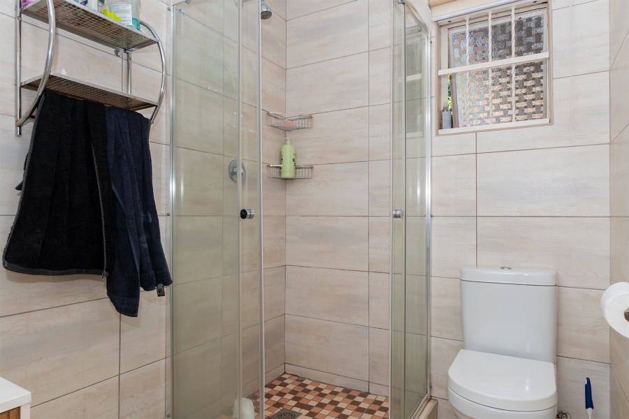 4 Bedroom Property for Sale in Buurendal Gauteng