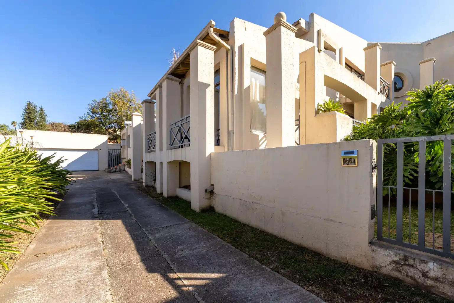 9 Bedroom Property for Sale in Rangeview Gauteng